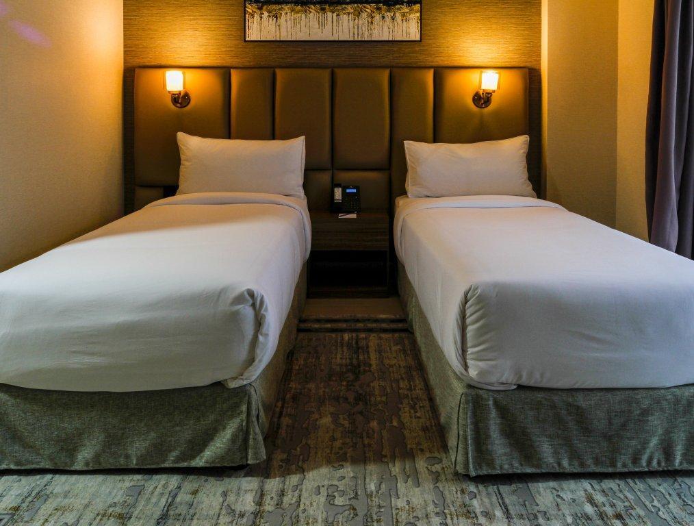 Royal Regency Marina Aparthotel 3*