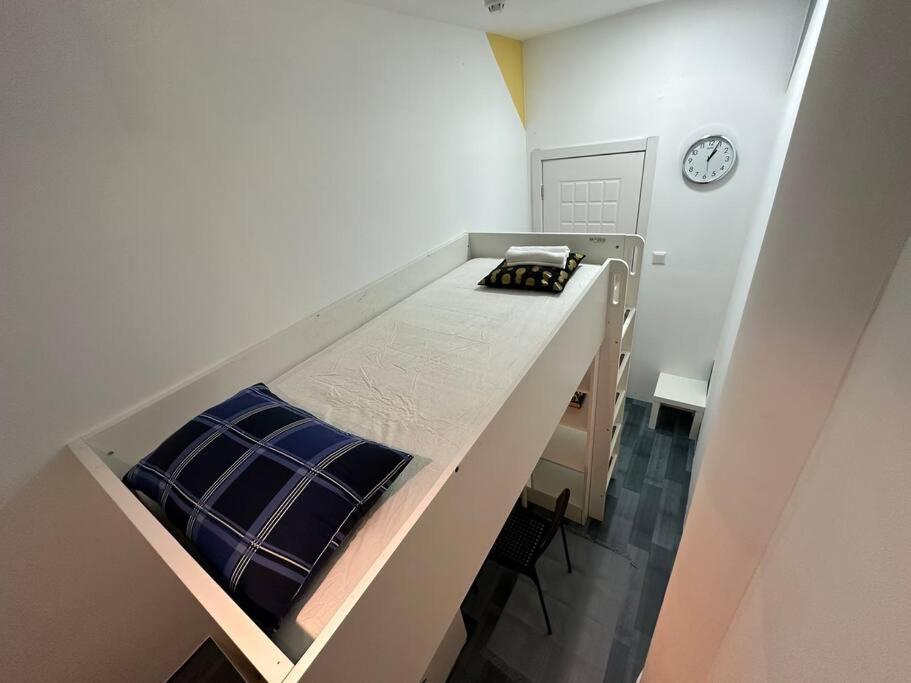 Loft Style Partition In Shared In Al Barsha 1 Near Moe Metro