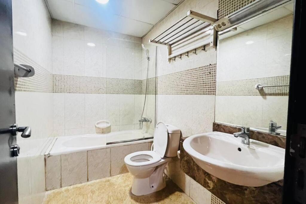 Loft Style Partition In Shared In Al Barsha 1 Near Moe Metro Apartment *