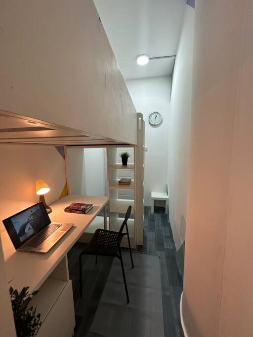 Loft Style Partition In Shared In Al Barsha 1 Near Moe Metro Dubai