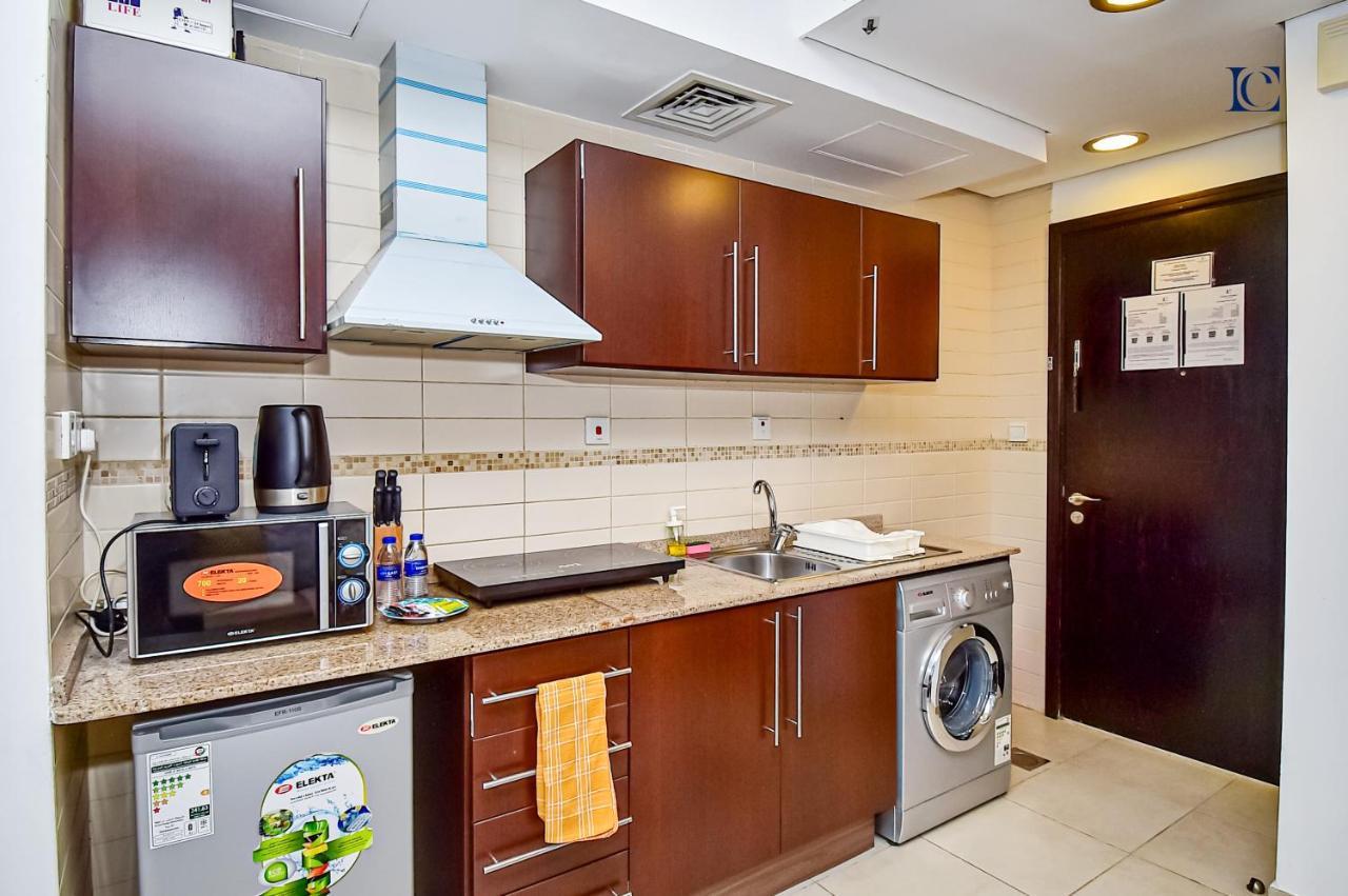 Apartment Luxury Escapes - Modern - Metro, & Mall Mins Away Dubai