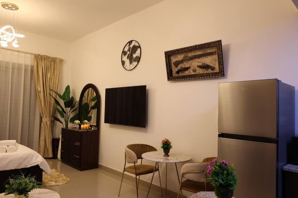 Charming Oasis: Your Cozy Studio Getaway