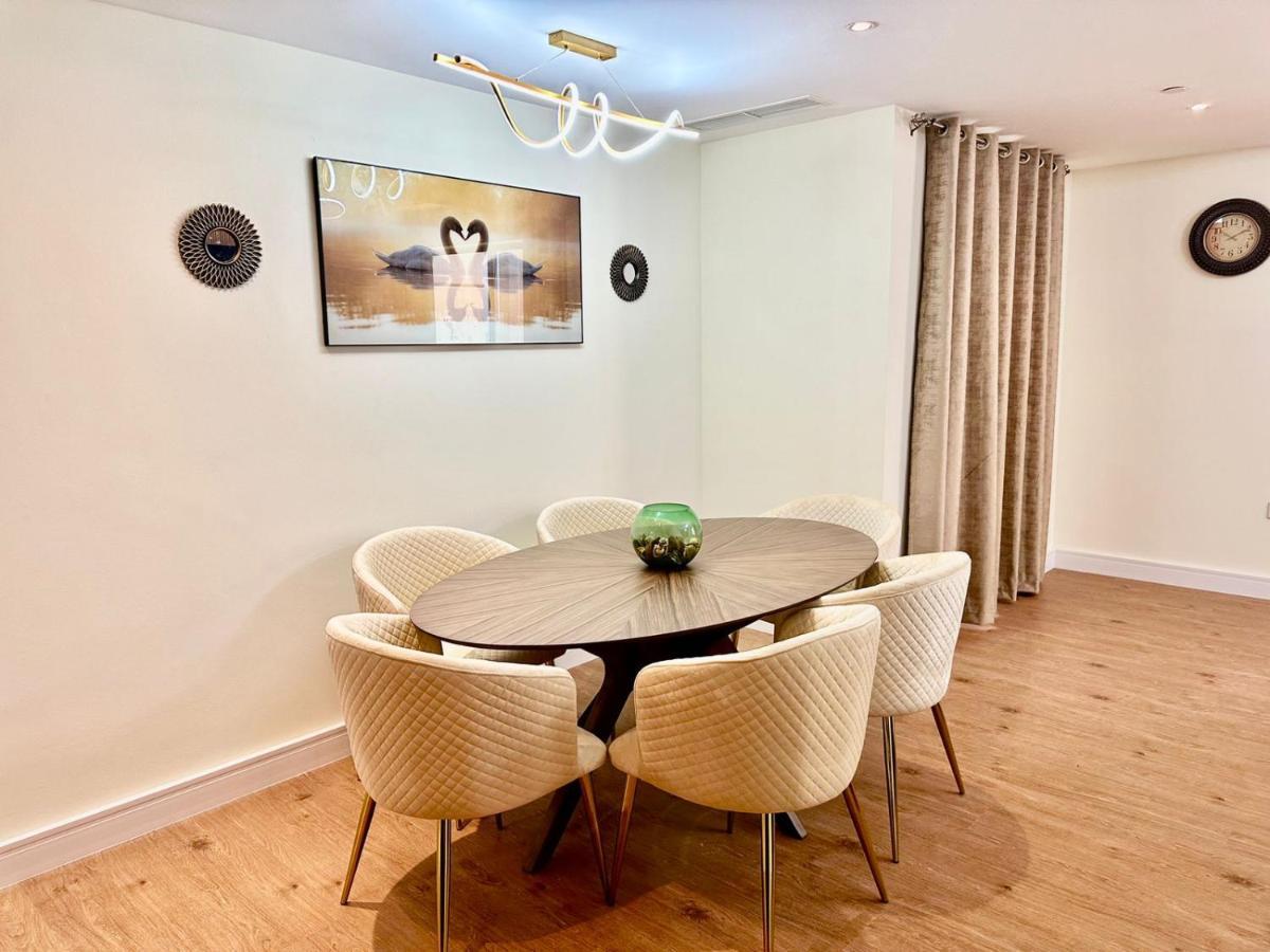 Apartment 2br Luxury Marina View Dubai