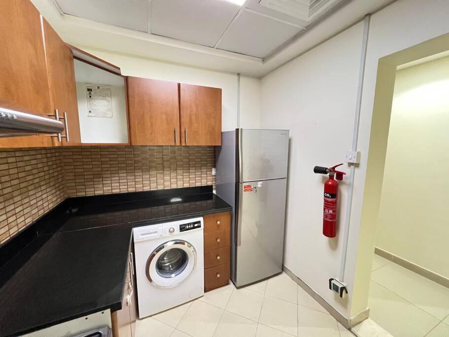 Stylish 1-bedroom In Jvc