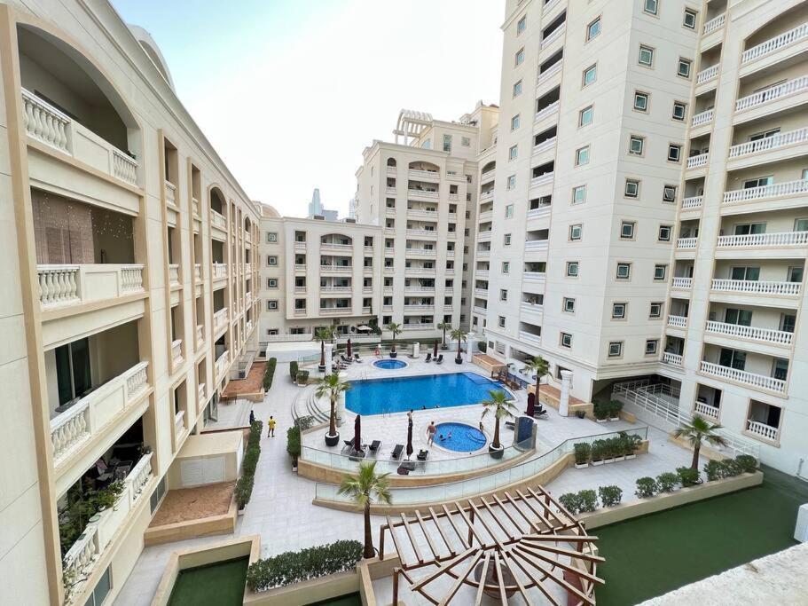 Stylish 1-bedroom In Jvc *