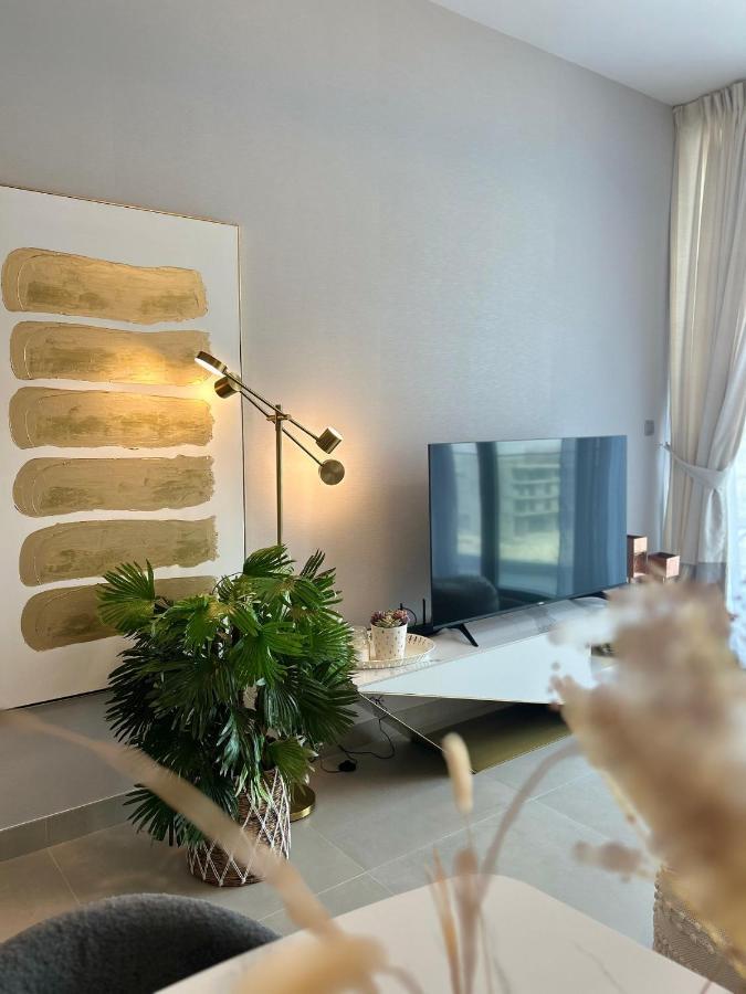 Modern 1 Bedroom At Jvc Prime Location! Apartment *