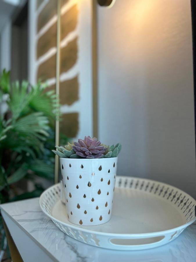 Apartment Modern 1 Bedroom At Jvc Prime Location!