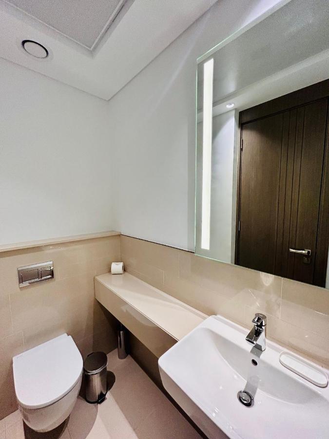 Modern 1 Bedroom At Jvc Prime Location! Apartment Dubai