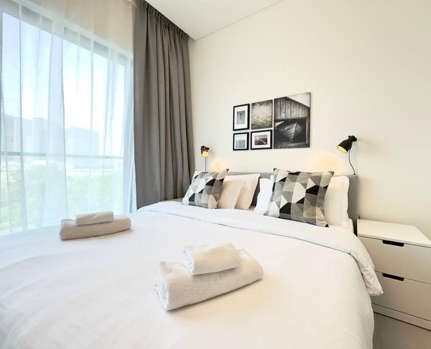 Apartment Dar Vacation - Contemporary Bright 1bdr Dubai