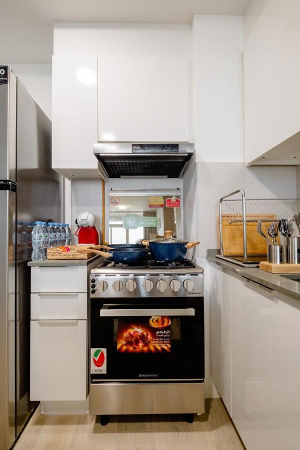 Luxury 2br For 6 With King Beds, Gym, Sauna In Jvc * Dubai