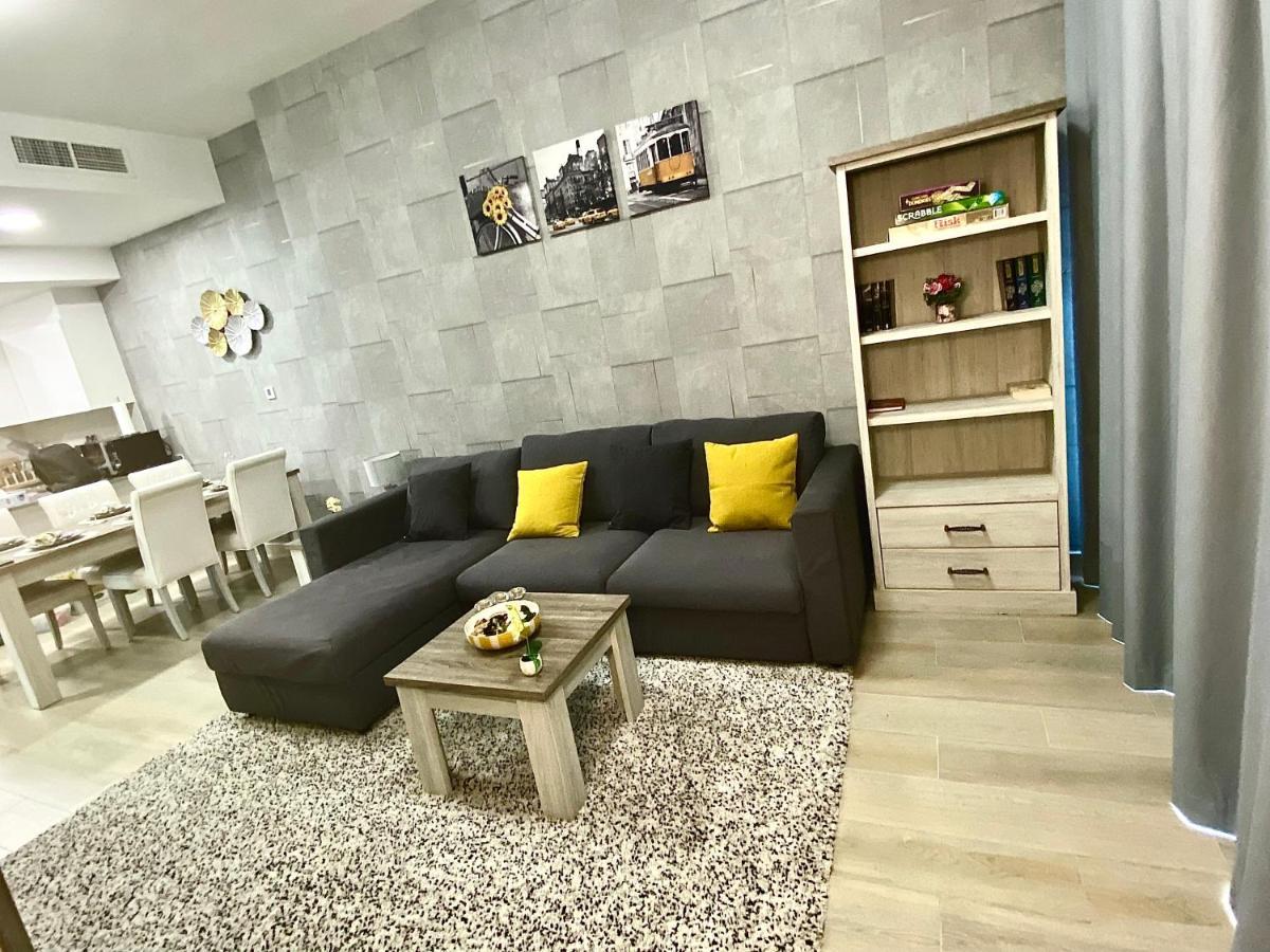 Luxury 2br For 6 With King Beds, Gym, Sauna In Jvc Dubai