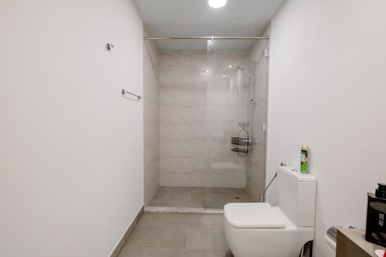 Luxury 2br For 6 With King Beds, Gym, Sauna In Jvc Dubai