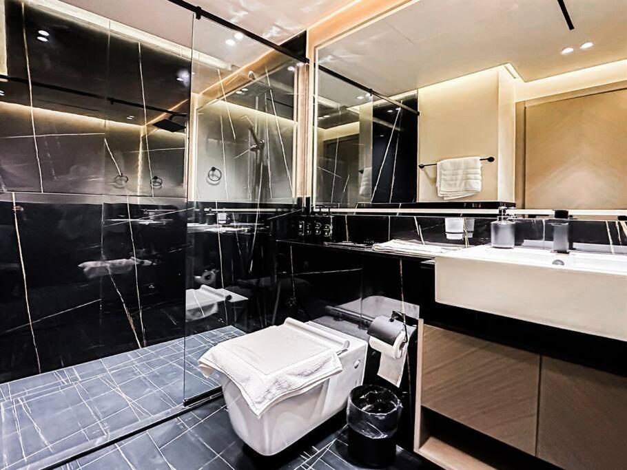 Trophy Amazing Burj Khalifa Views From Stylish Apartment