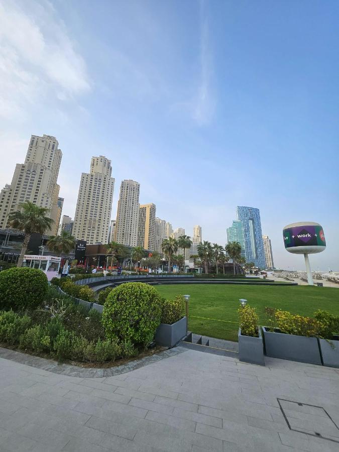 Netizen Homes Spacious Studio By The Jbr Apartment
