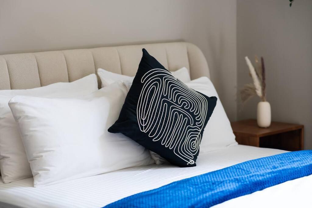 Luxury At Discovery Apartment Dubai