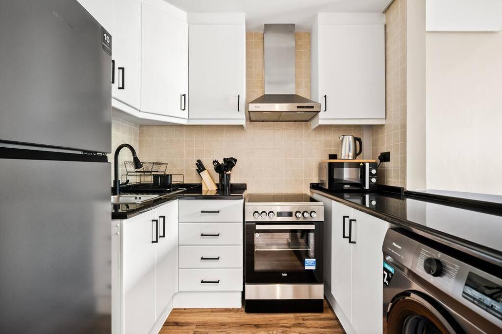 Luxury At Discovery Apartment Dubai