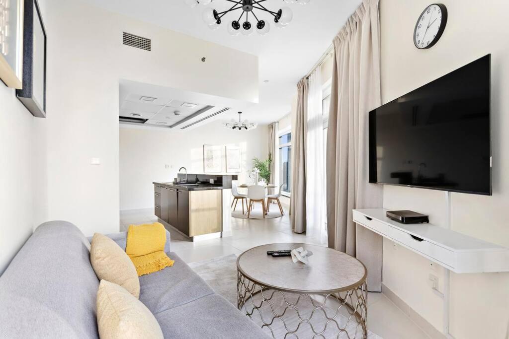 Stonetree - Stylish 1br & Pool With Burj Khalifa Views Apartment *