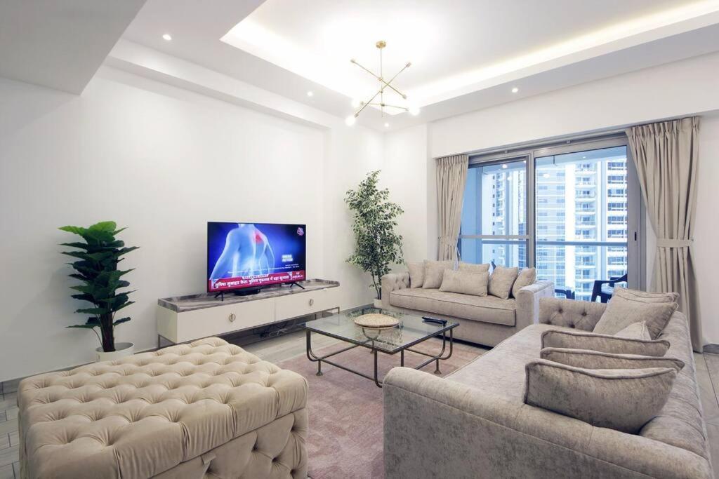 Apartment Spacious 1 Bhk In Et - Business Bay Dubai