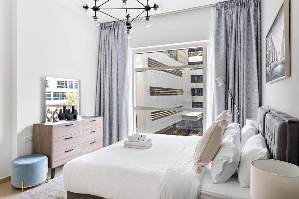 Apartment Stonetree - Cozy 1br Near Metro Station Dubai