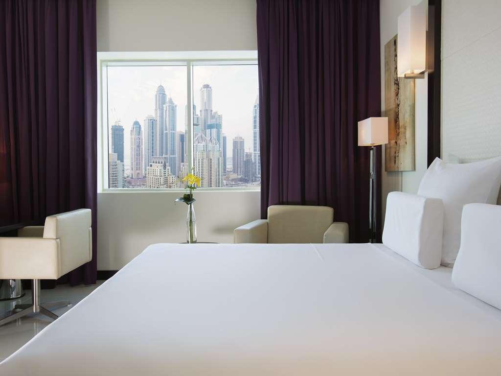 Pullman Jumeirah Lakes Towers 5*