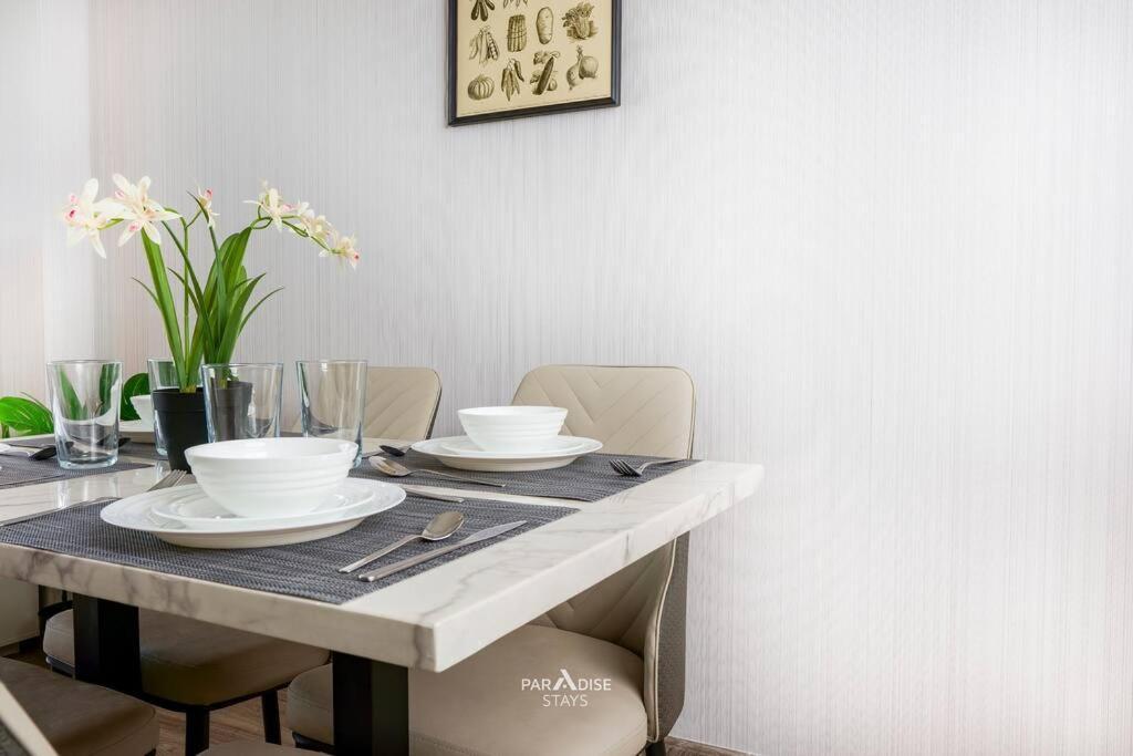 Sky Gardens Difc - Amazing With Stunning Views Apartment *