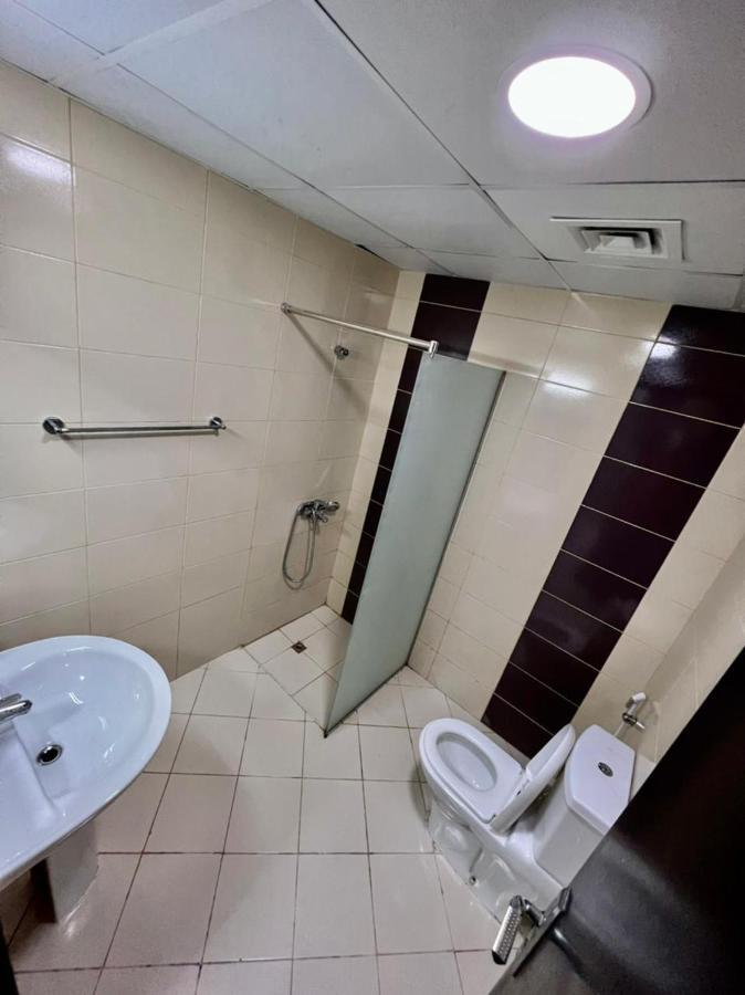 Closed Partition In Al Barsha-1 Near Moe Metro Homestay