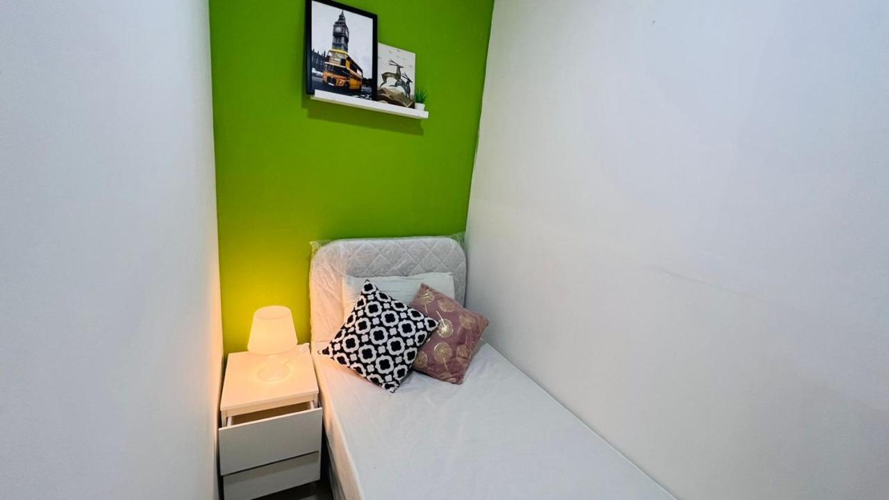 Homestay Closed Partition In Al Barsha-1 Near Moe Metro