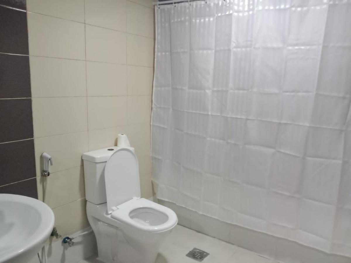 Homestay Closed Partition In Al Barsha-1 Near Moe Metro *
