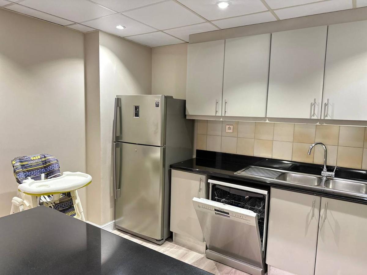 La Buena Vida Homes Apartment *