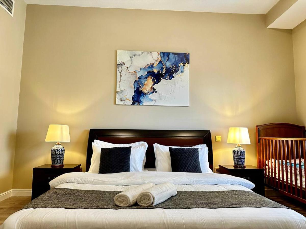 La Buena Vida Homes Apartment *