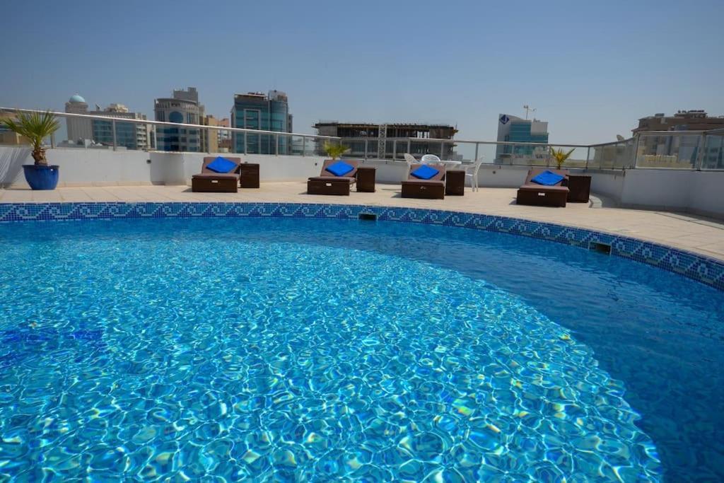 Rh- Exquisite & Spacious 01 Bedroom Near Mall Of The Emirates Apartment Dubai