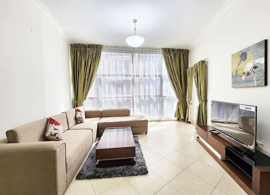 Rh- Exquisite & Spacious 01 Bedroom Near Mall Of The Emirates Apartment