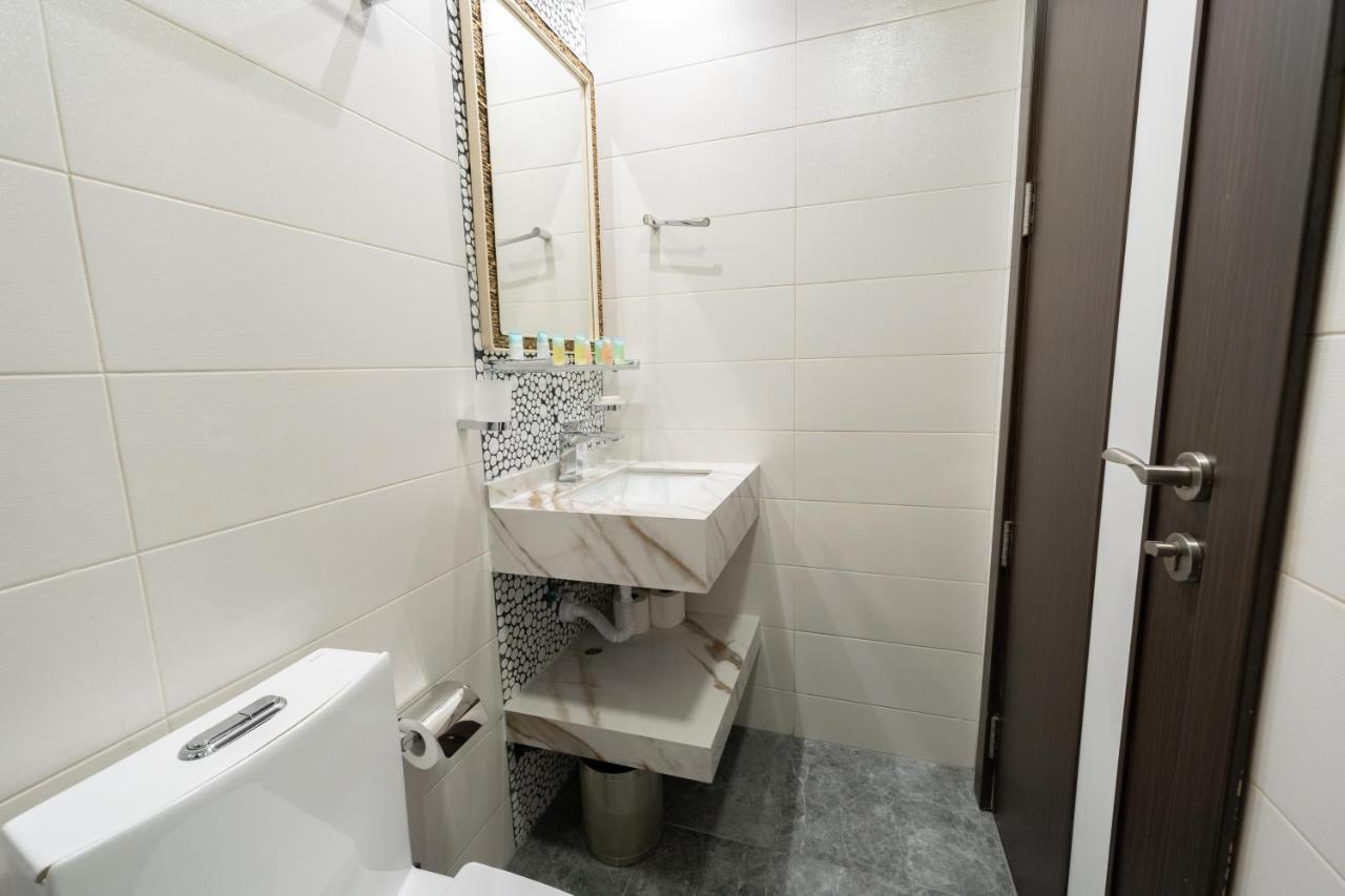 Apartment Fam Living - Bayz Tower By Danube - Business Bay