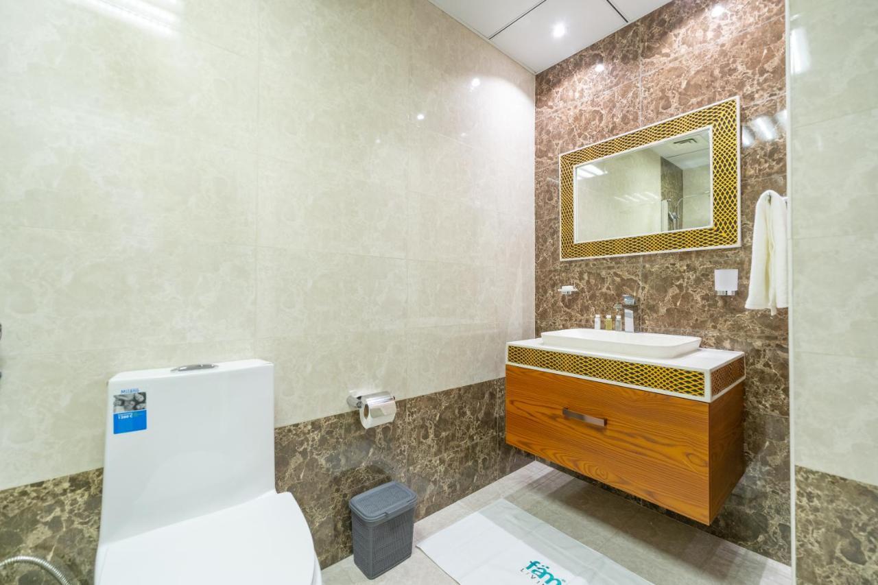 Fam Living - Bayz Tower By Danube - Business Bay