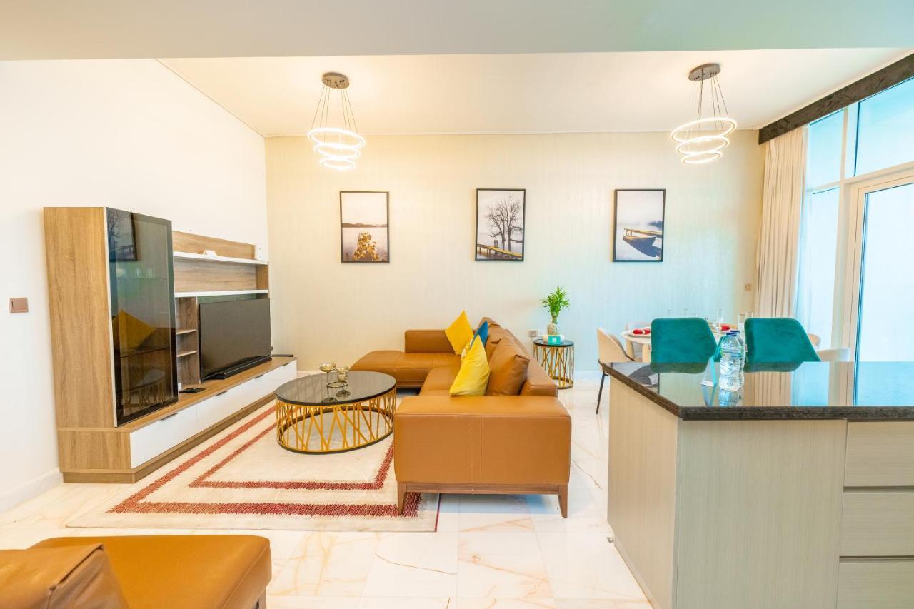 Fam Living - Bayz Tower By Danube - Business Bay Dubai