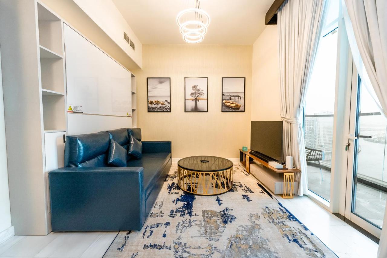 Apartment Fam Living - Bayz Tower By Danube - Business Bay