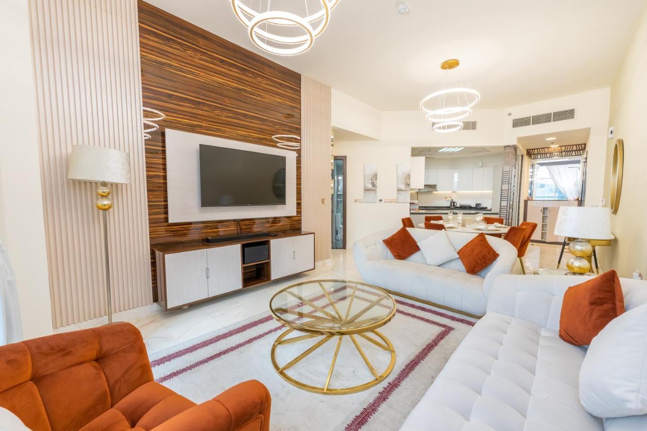 Fam Living - Bayz Tower By Danube - Business Bay *