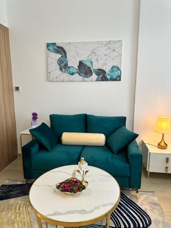 Cozy In Jumeirah Village Circle *