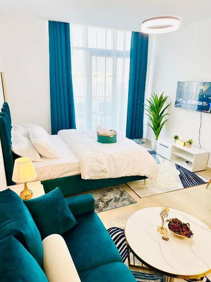 Cozy In Jumeirah Village Circle Apartment *