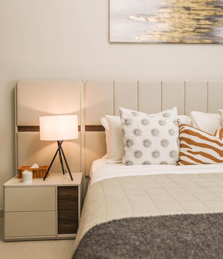 Manzil - Cozy 1 Bedroom Nr Downtown W Pvt Balcony *