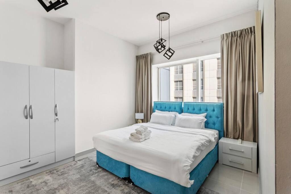 Stonetree - Amazing 1br With Balcony *