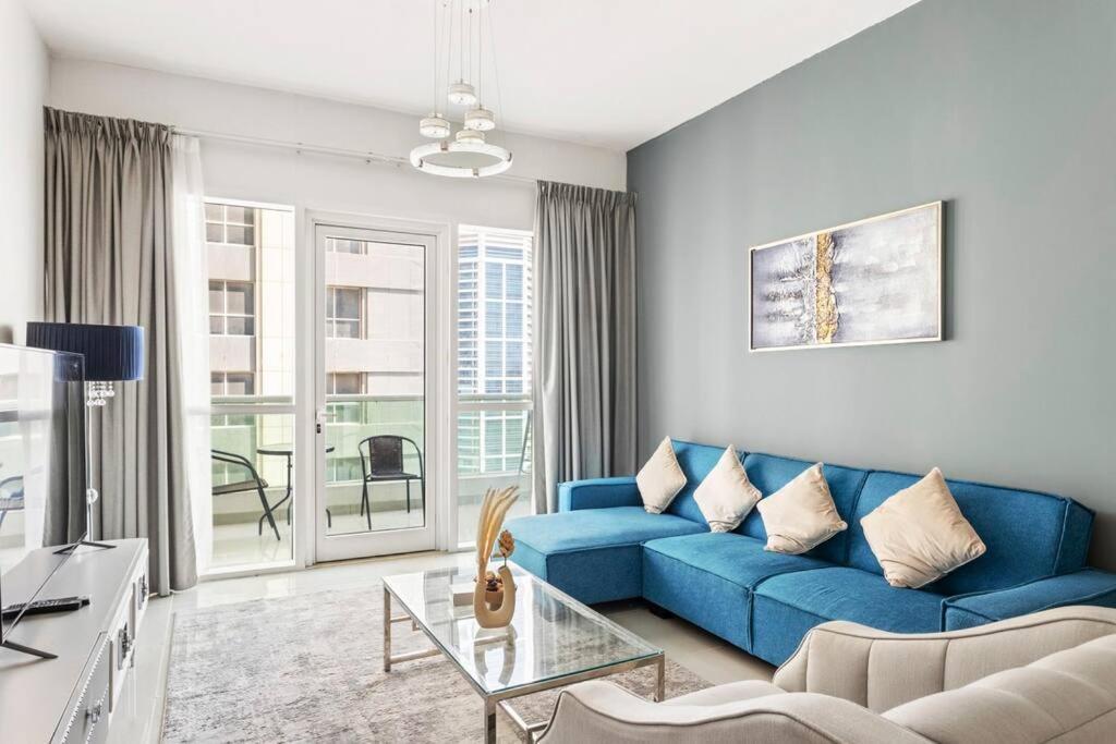 Stonetree - Amazing 1br With Balcony *