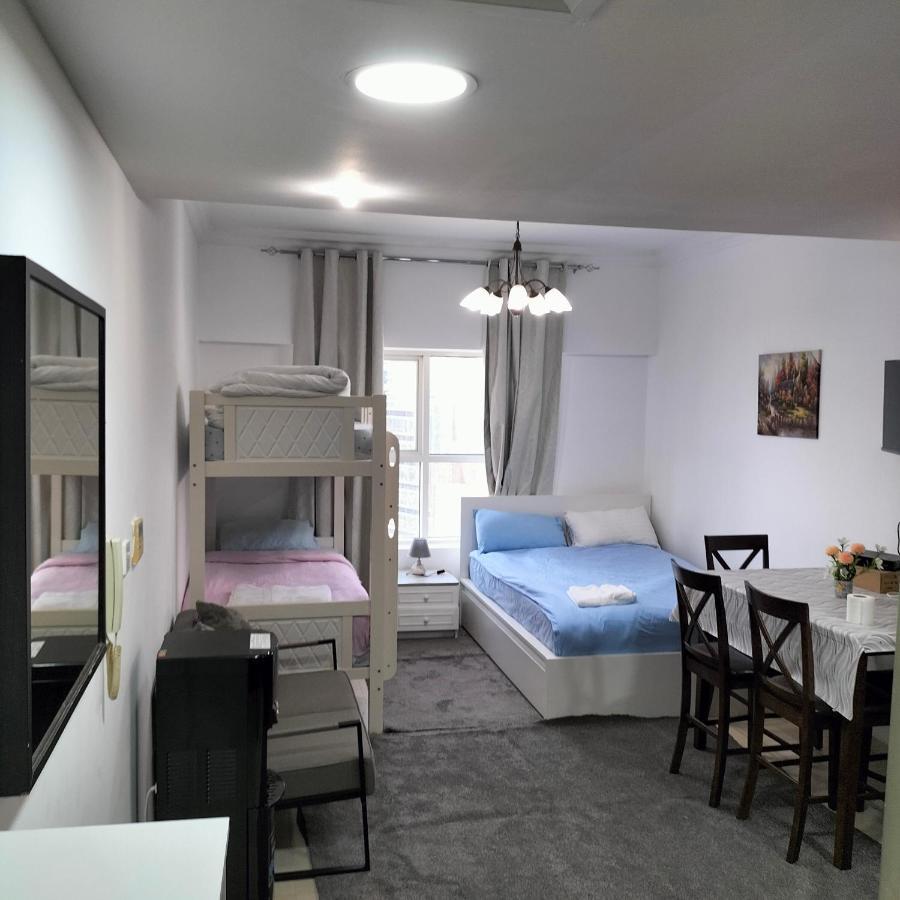 Private In Tecom Next To Metro Station Apartment Dubai