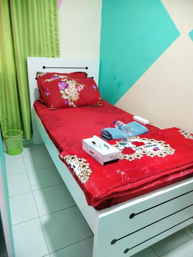 Apartment Sharaf Dg Metro Partition Private - 39 Flat-03# Dubai