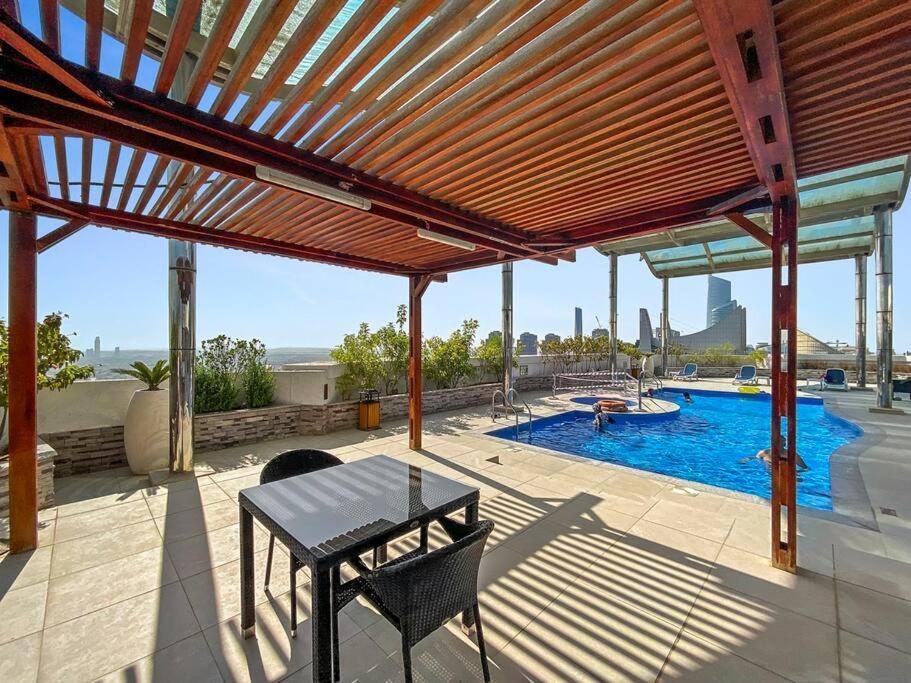 Stonetree - Cozy Furnished 1 Bedroom In Jlt Apartment *