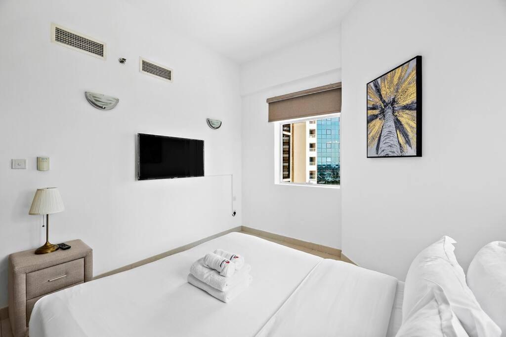 Stonetree - Cozy Furnished 1 Bedroom In Jlt Apartment *
