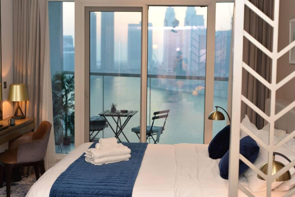 Apartment Luxury Business Bay With Breathtaking Views. *