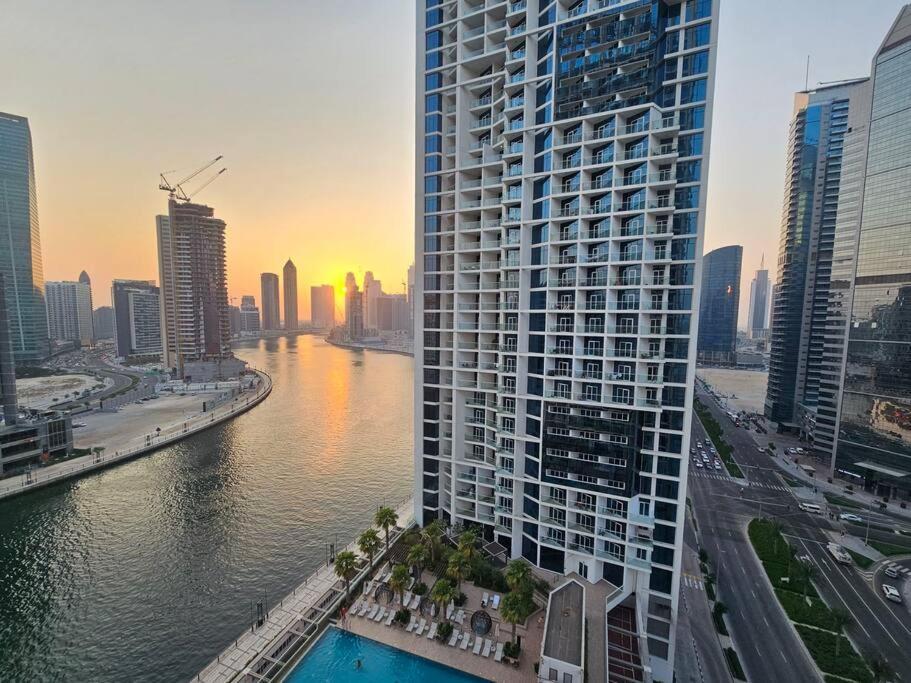 Apartment Luxury Business Bay With Breathtaking Views. *