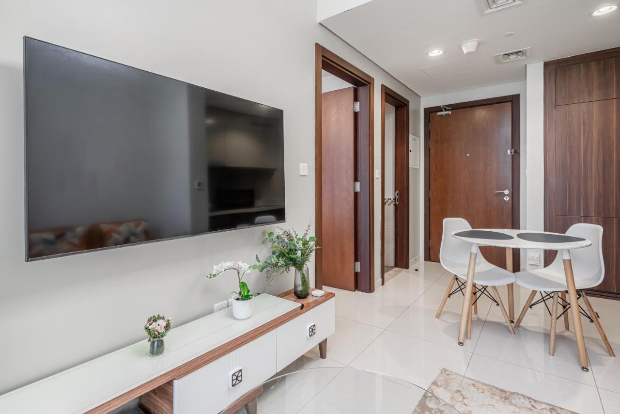 One Bedroom Near Burj Khalifa Mall-5minuts Walk-rva922 *