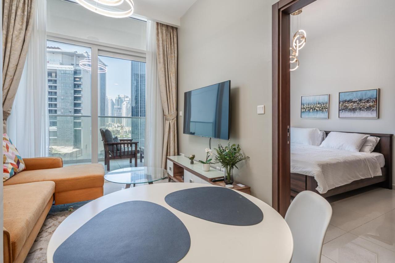 Apartment One Bedroom Near Burj Khalifa Mall-5minuts Walk-rva922 *